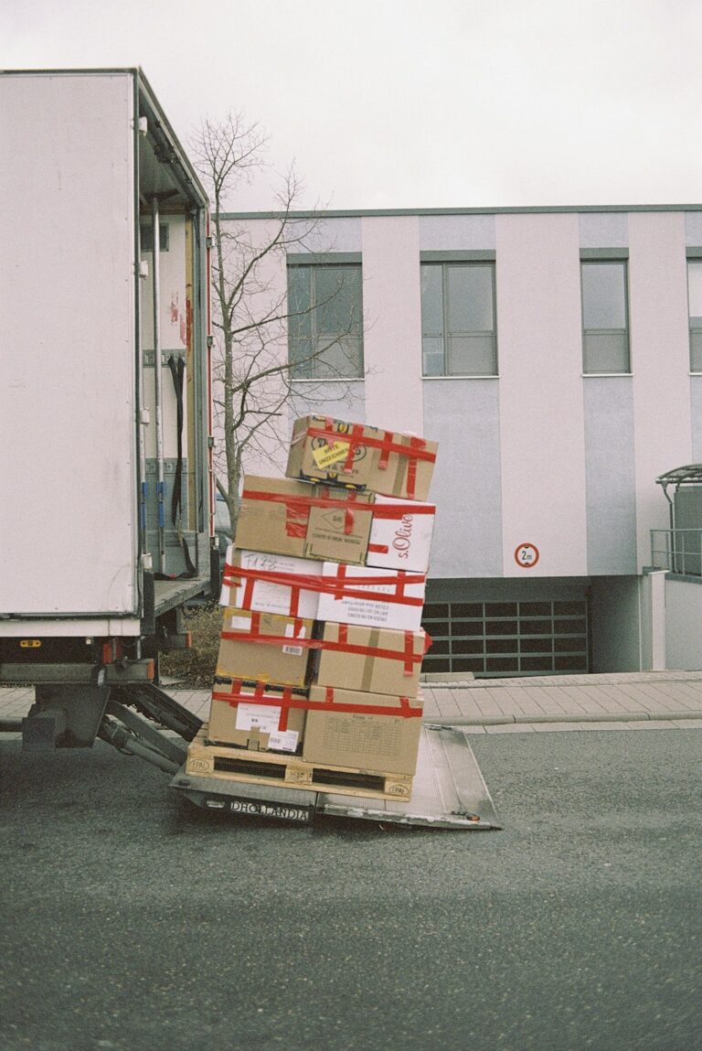 Moving From Montreal to Toronto: Complete Checklist